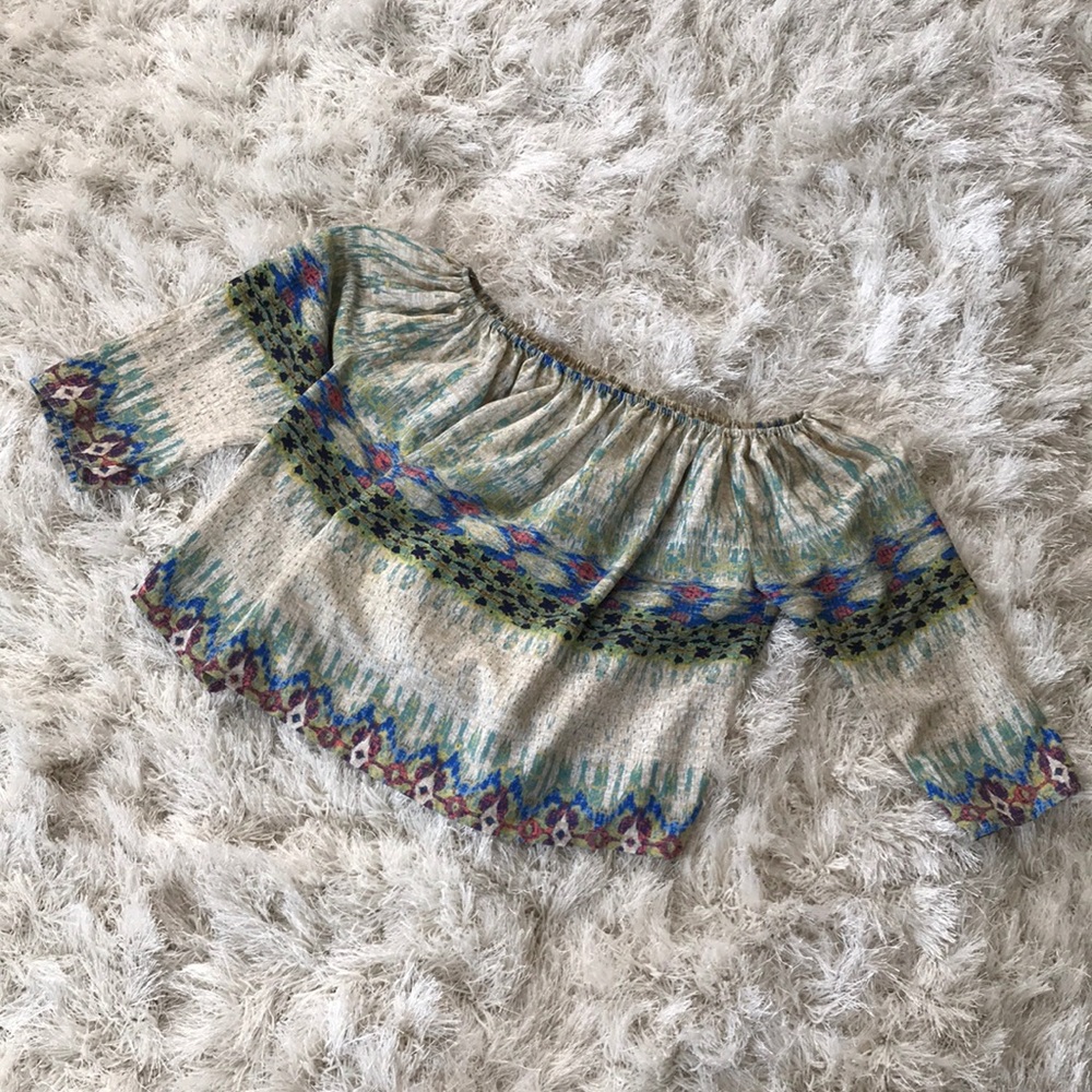 Multicolored Off Shoulder, Cropped Shirt Size XS